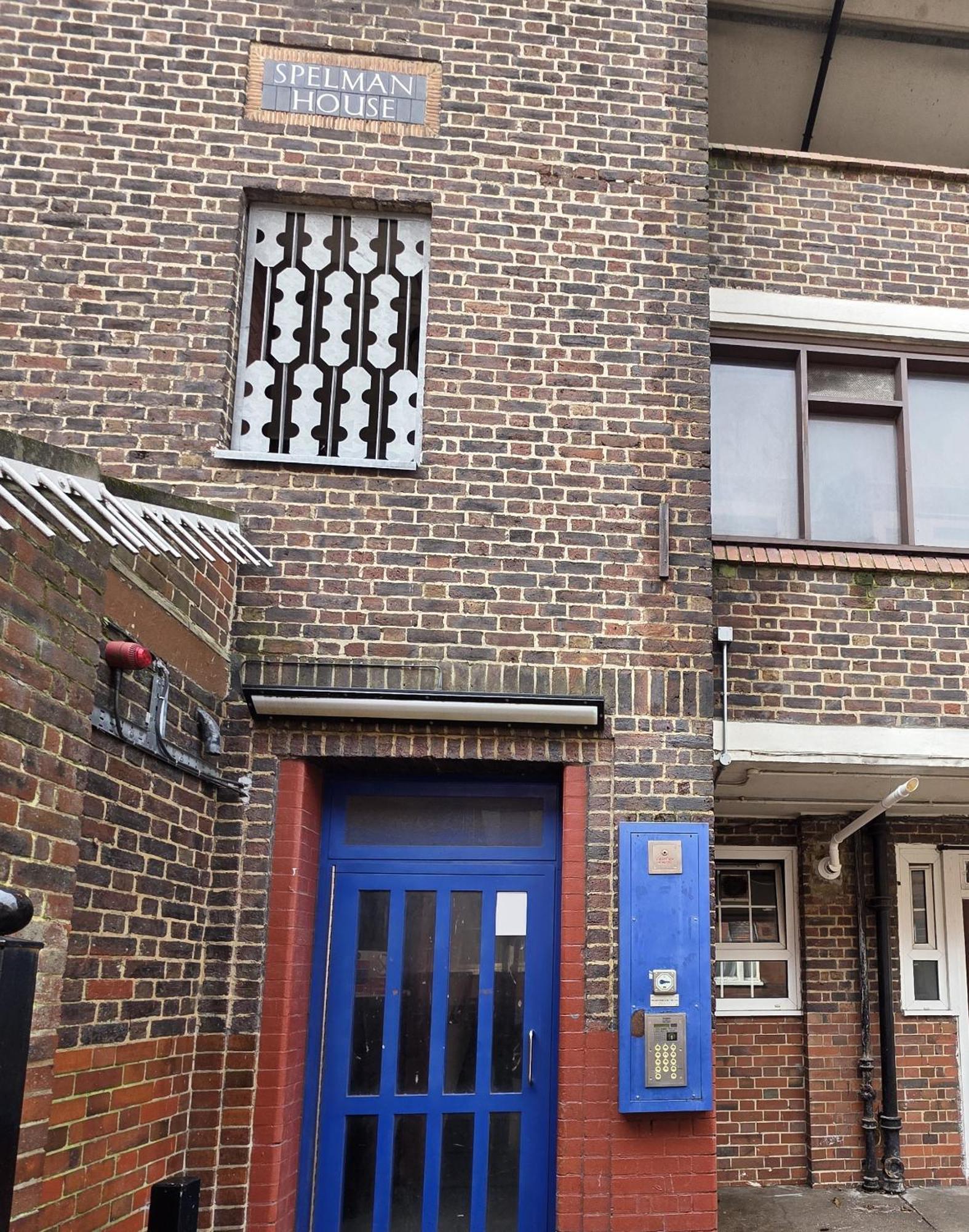 Budget Grey House London Ngoại thất bức ảnh