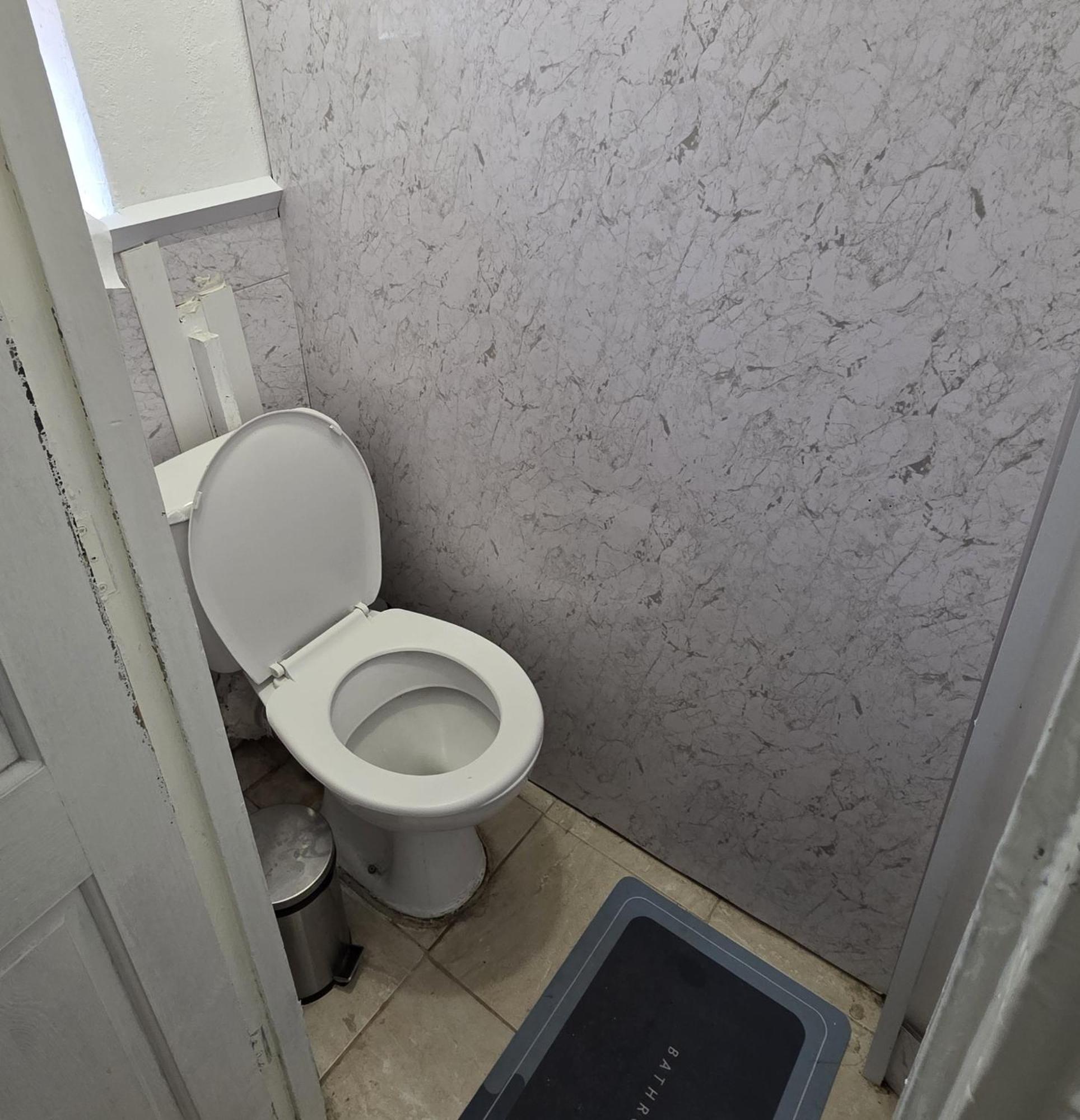 Budget Grey House London Ngoại thất bức ảnh