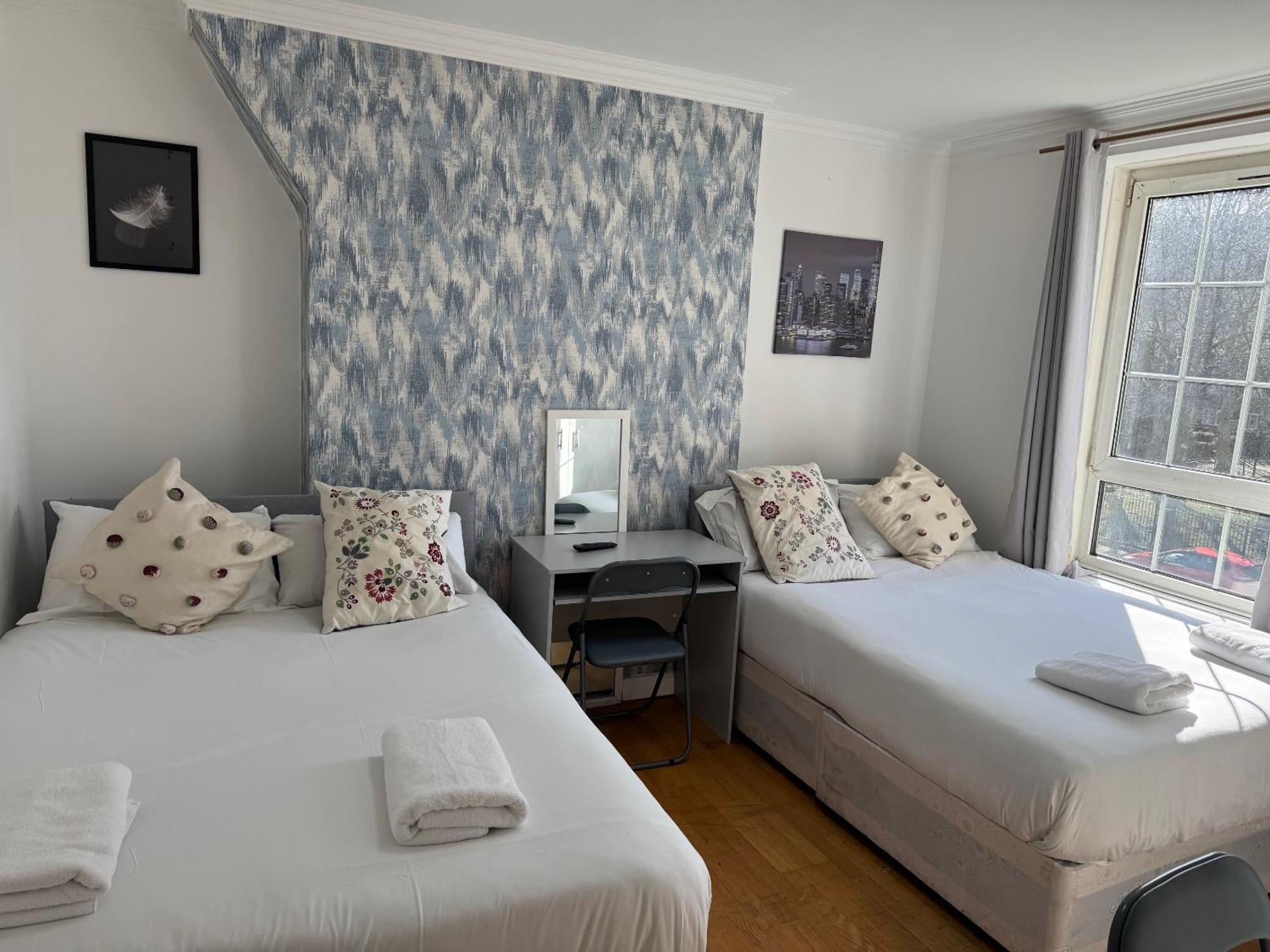 Budget Grey House London Ngoại thất bức ảnh
