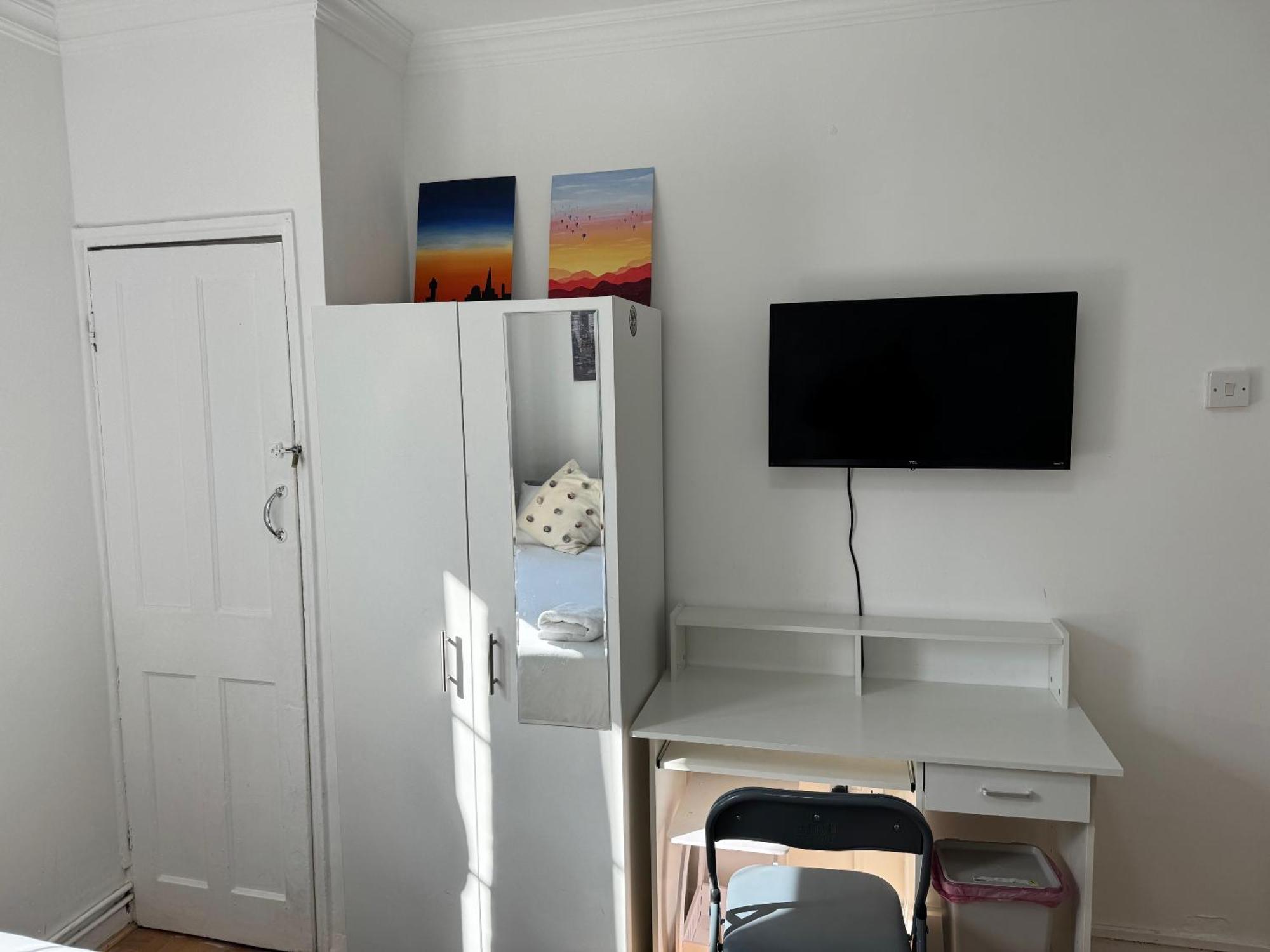 Budget Grey House London Ngoại thất bức ảnh