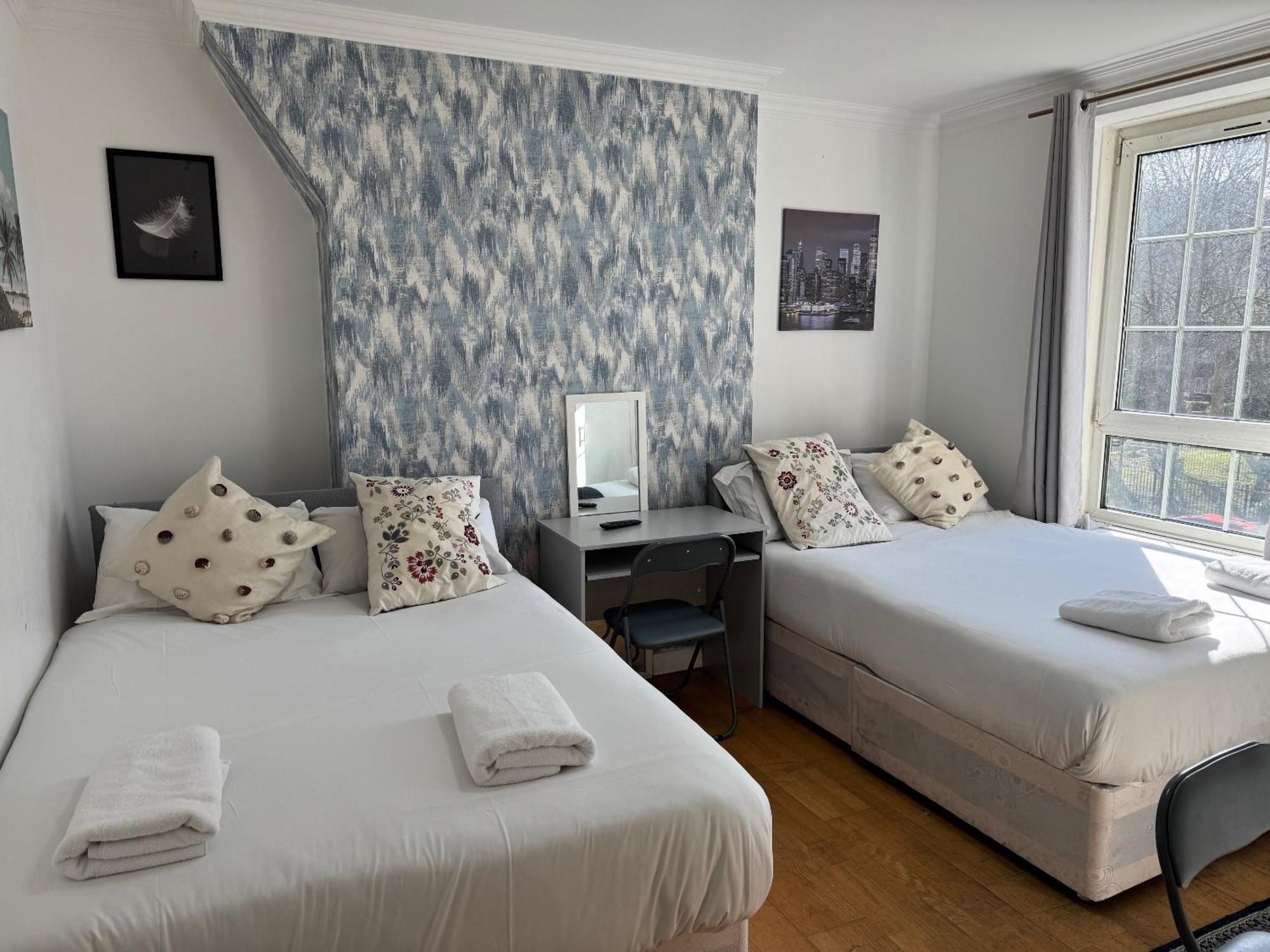 Budget Grey House London Ngoại thất bức ảnh